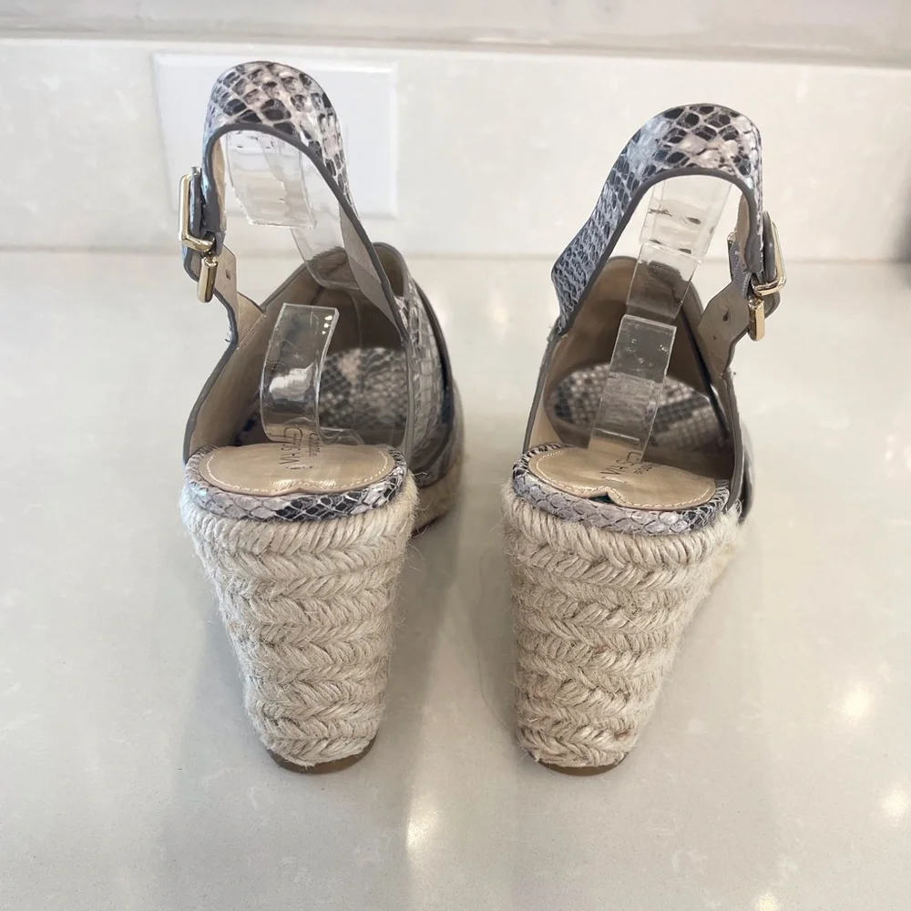 Via Spiga Snake Skin Leather wedge Samdals Size 9M Gray and black